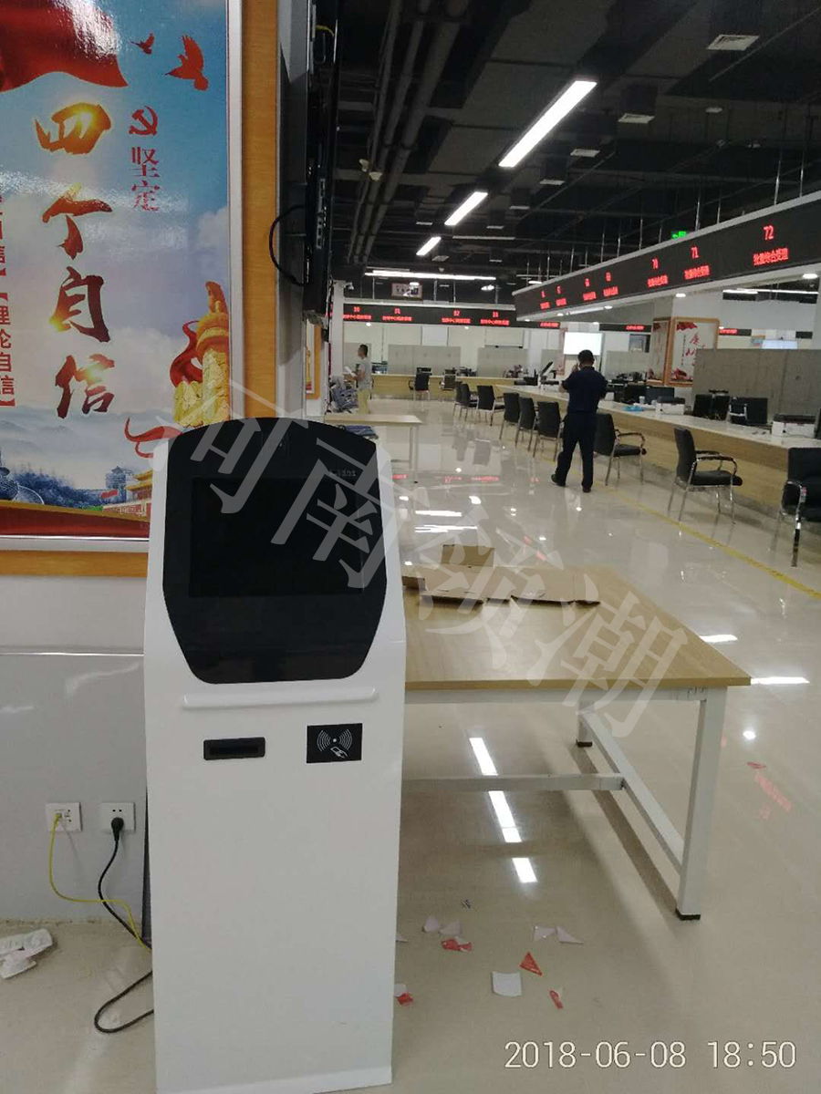 我公司為漯河行政服務中心安裝排隊系統(tǒng)